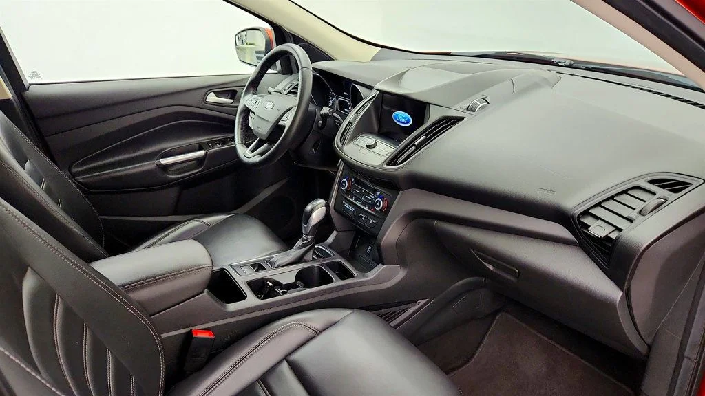 Used 2019 Sedona Orange Metallic Ford SEL FWD image 23
