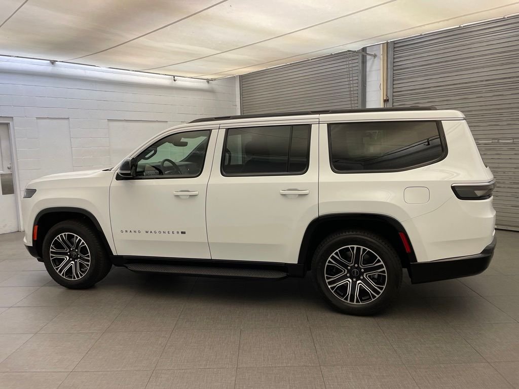 New 2026 Bright White Clear-Coat Exterior Paint Jeep  image 6