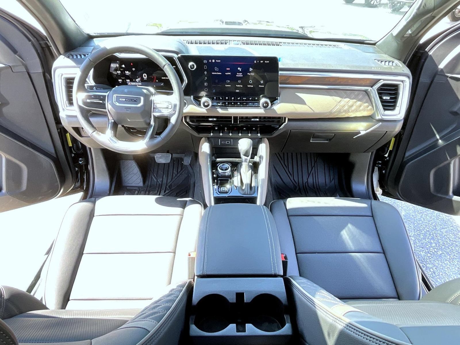 2026 GMC Canyon Denali - Photo 12