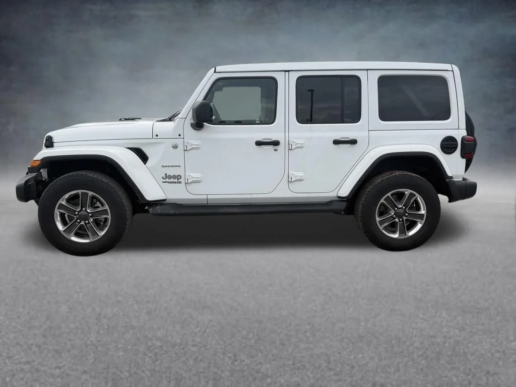Used 2021 White Jeep Unlimited Sahara image 2