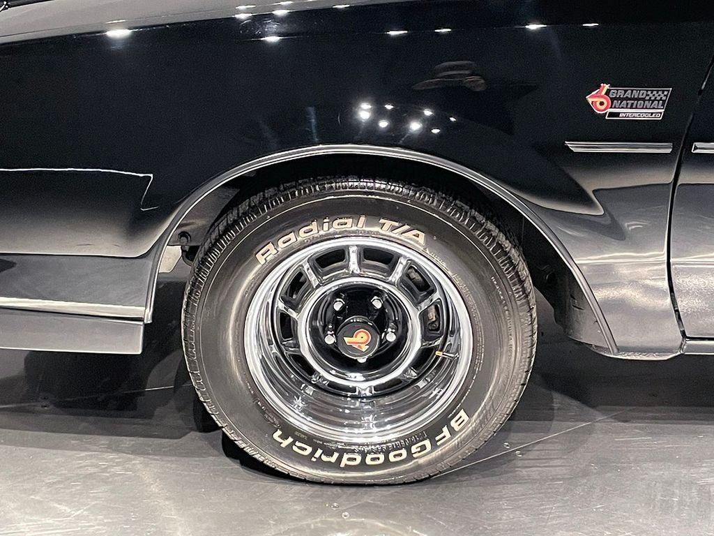 Used 1987 Black Buick Grand National image 11