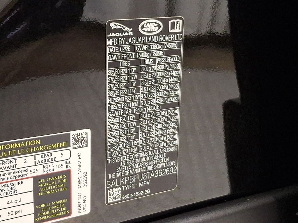 New 2026 Santorini Black Land Rover SE image 22