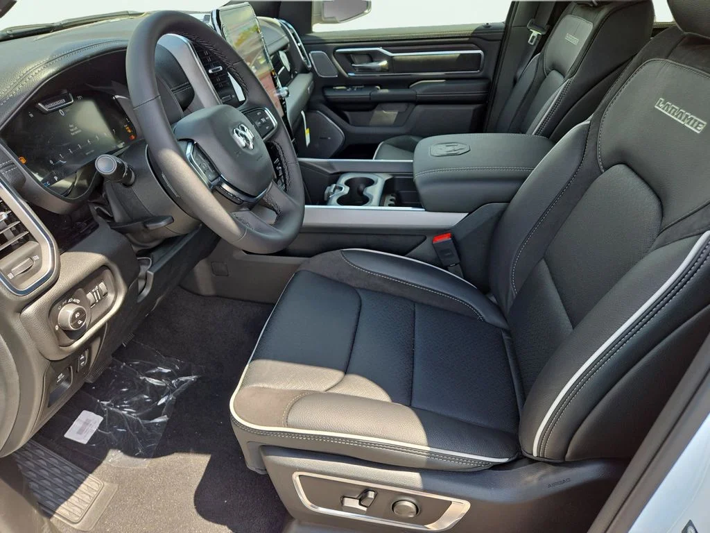 New 2026 Bright White Clear-Coat Exterior Paint RAM Laramie image 16