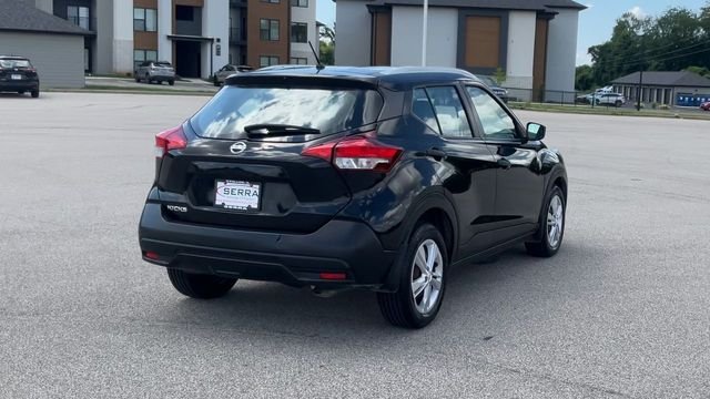 Used 2018 Super Black Nissan S image 8
