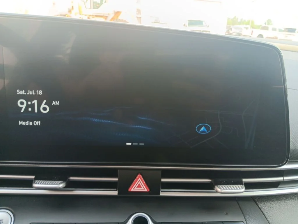 Used 2024 Fluid Metal Hyundai SEL image 21