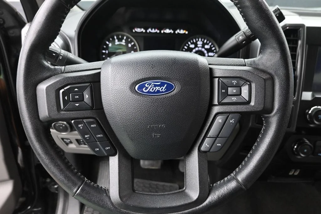 Certified Used 2020 Black Ford XLT image 16