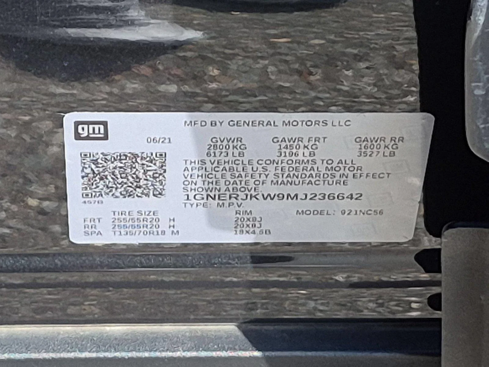 Used 2021 Graphite Metallic Chevrolet RS image 38