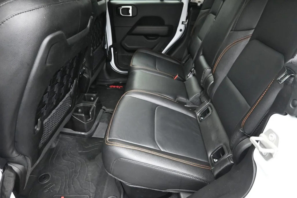 Used 2023 White Jeep Mojave image 11