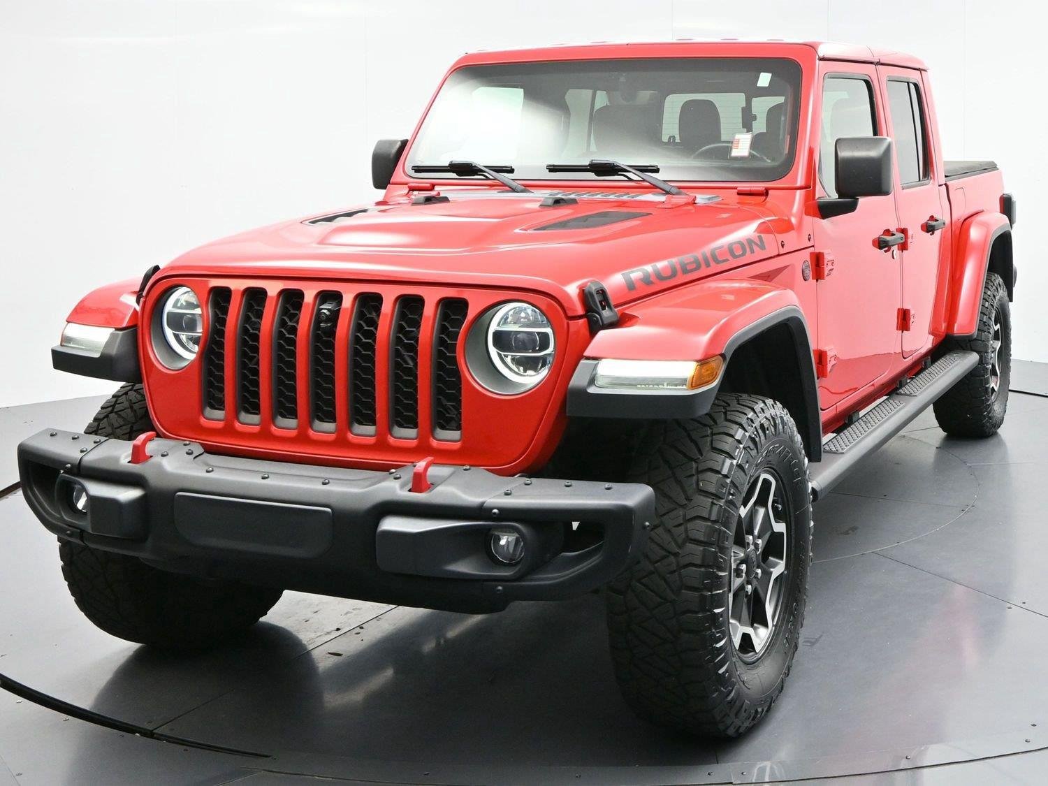 Used 2021 Firecracker Red Clearcoat Jeep Rubicon image 3