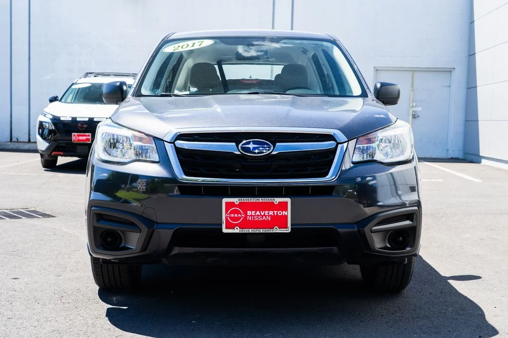 Used 2017 Gray Subaru 2.5i image 2