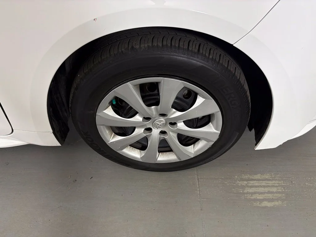 Used 2025 White Toyota LE image 10