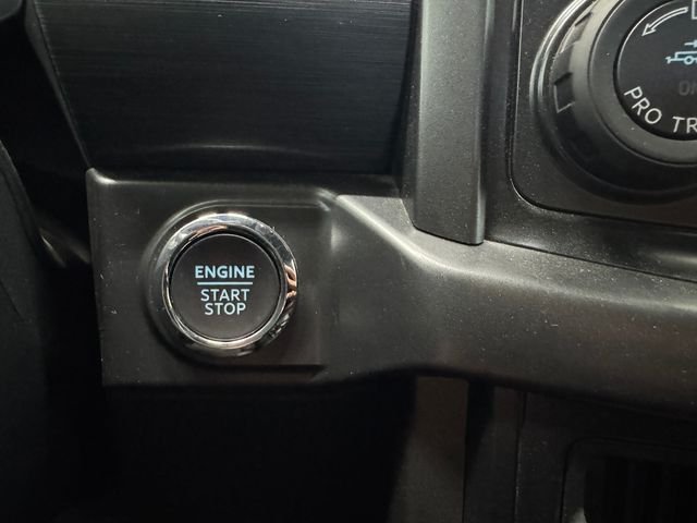Used 2024 Avalanche Ford XLT image 27