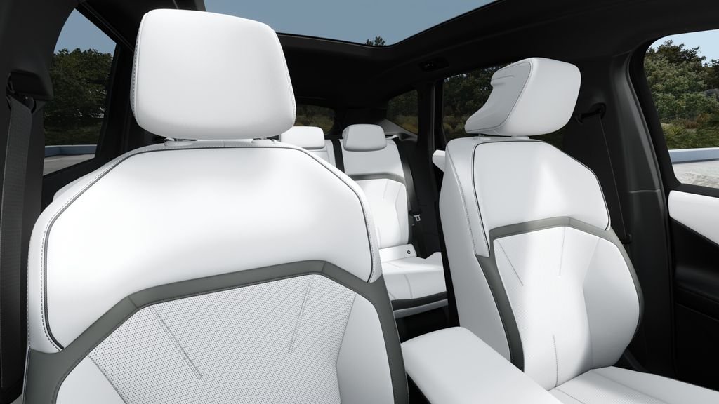 New 2027 Black Sapphire Metallic BMW  image 11