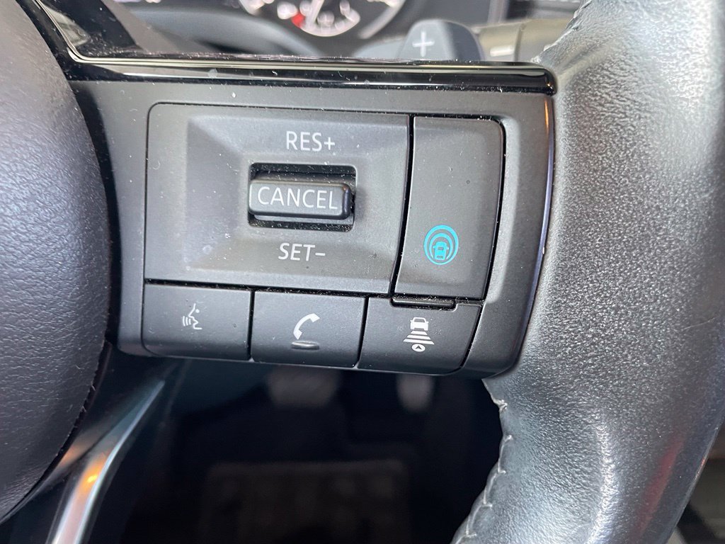 Used 2021 White Nissan SV image 14