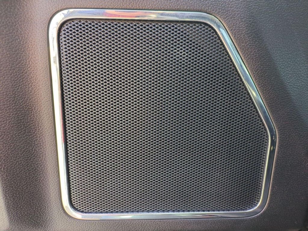Used 2020 Black Ford Lariat image 12