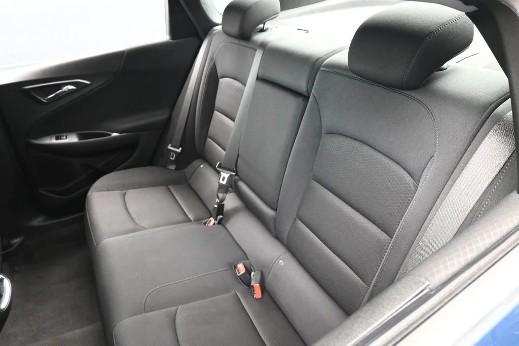 Used 2025 Lakeshore Blue Metallic Chevrolet LT image 33