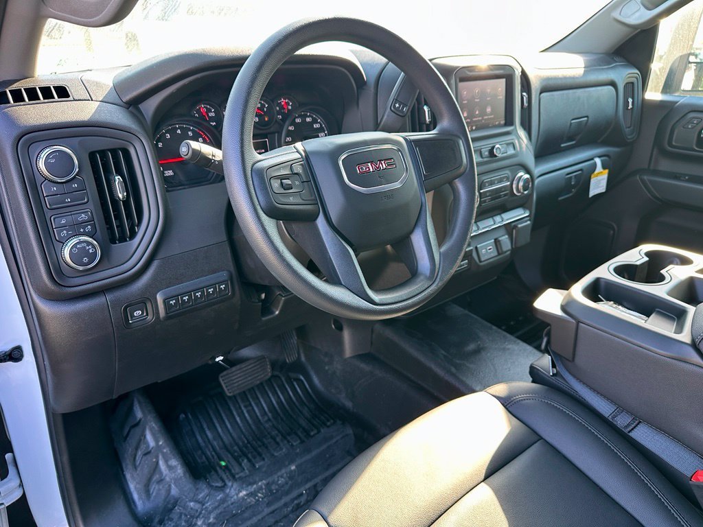 2026 GMC Sierra 3500 Chassis Cab Pro - Photo 17