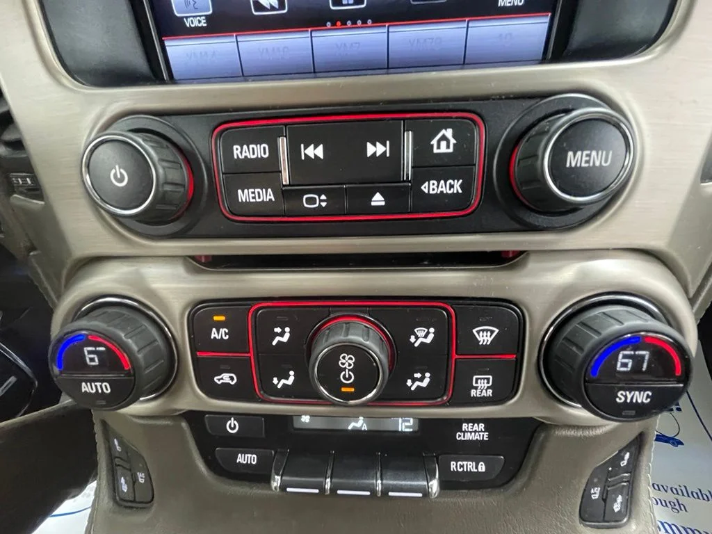Used 2015 Gray GMC Denali image 31