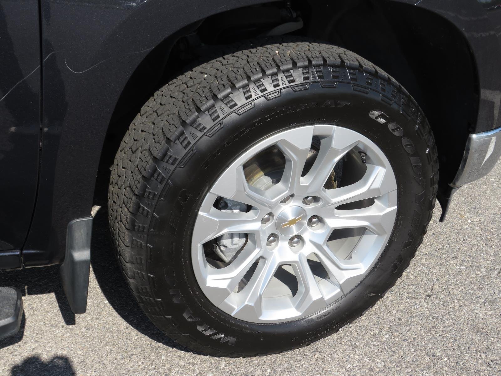 Used 2023 Ash Chevrolet LTZ image 10