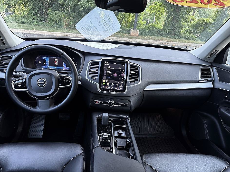 Used 2023 Silver Dawn Metallic Volvo Core image 19