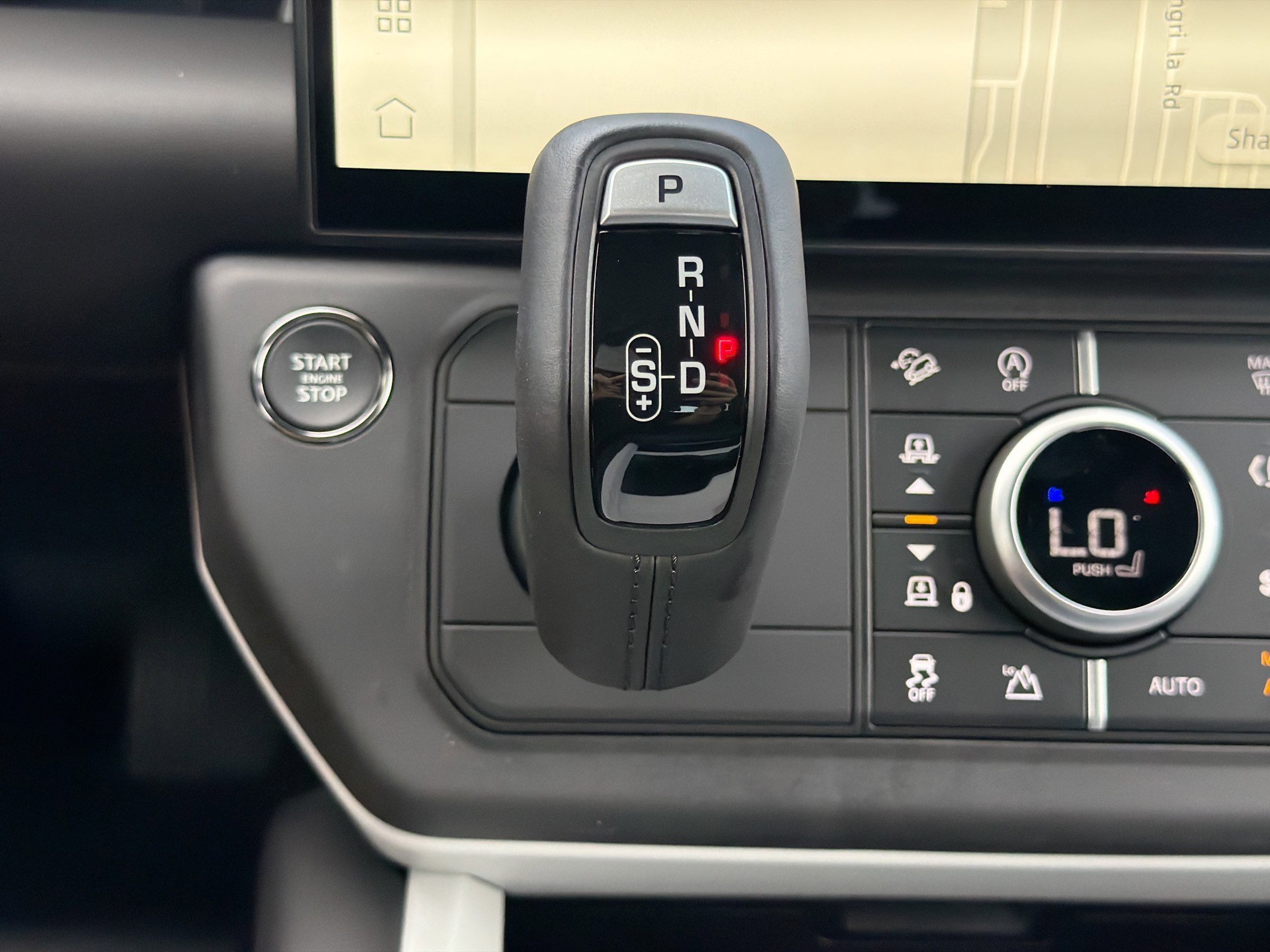 New 2026 Borasco Grey LAND ROVER X-Dynamic SE image 29