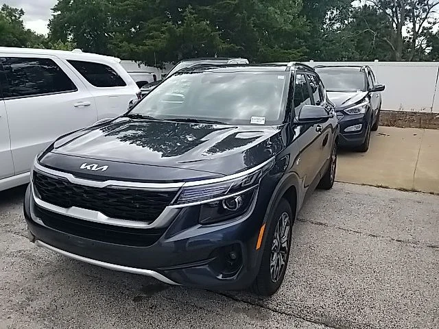 Used 2023 Gray Kia EX image 9