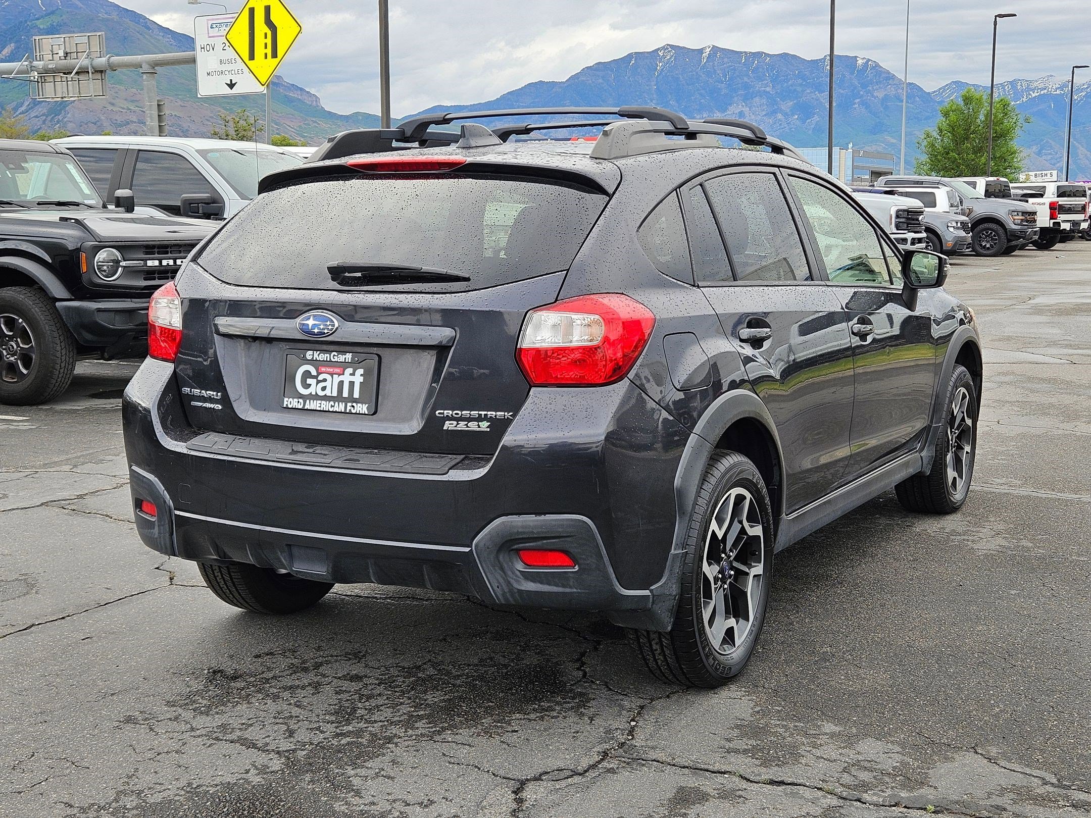 Used 2017 Dark Gray Metallic Subaru Limited image 3