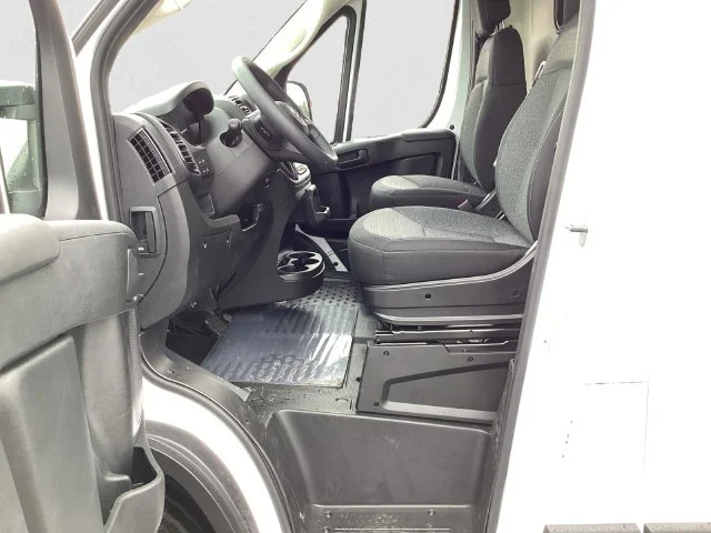 New 2026 Bright White Clearcoat Ram PROMASTER 2500 TRADESMAN CARGO VAN HIGH ROOF 136