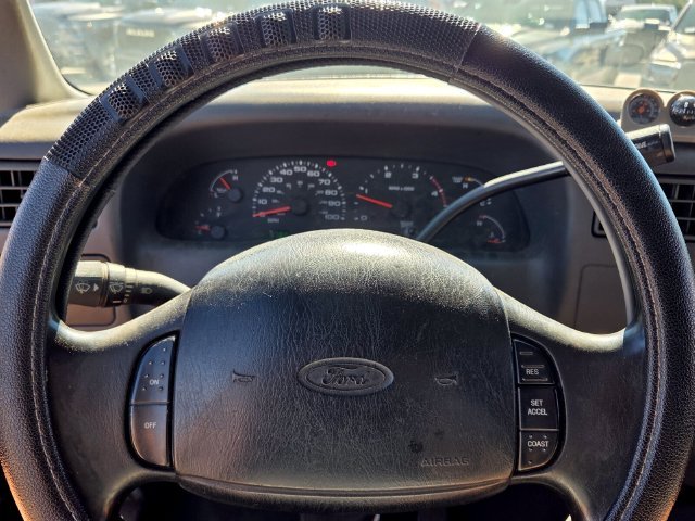 Used 2002 Black Ford XLT image 26