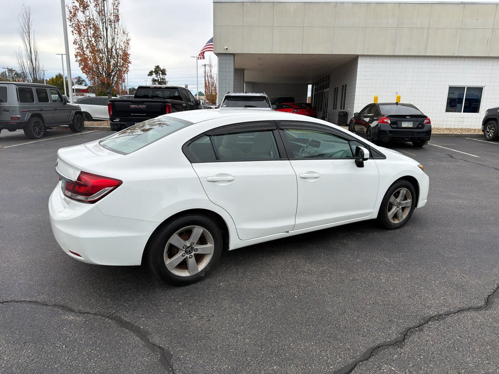 Used 2014 Taffeta White Honda LX image 8