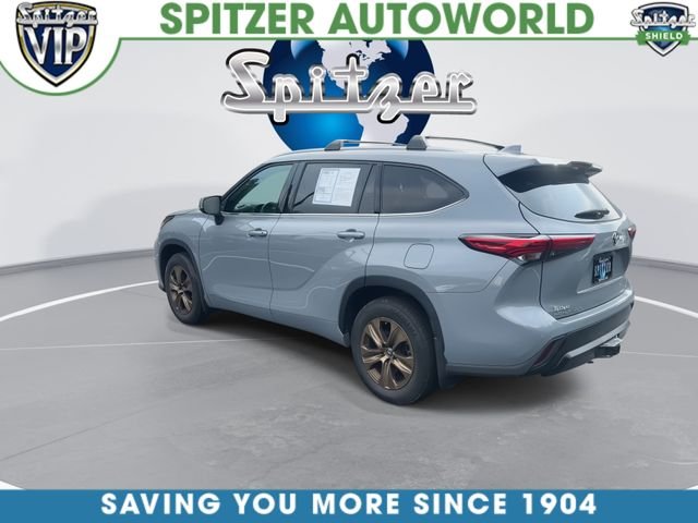 Used 2022 Gray Toyota Bronze Edition image 7