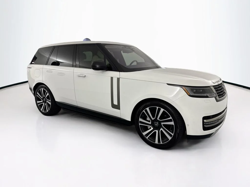 Certified Used 2023 White Land Rover SE image 3