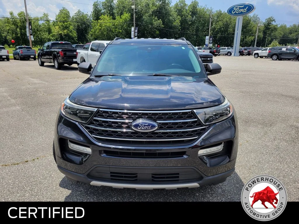 Used 2021 Black Ford XLT image 9