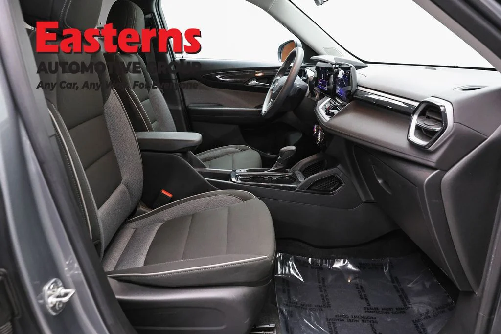 Used 2024 Gray Chevrolet LT image 23