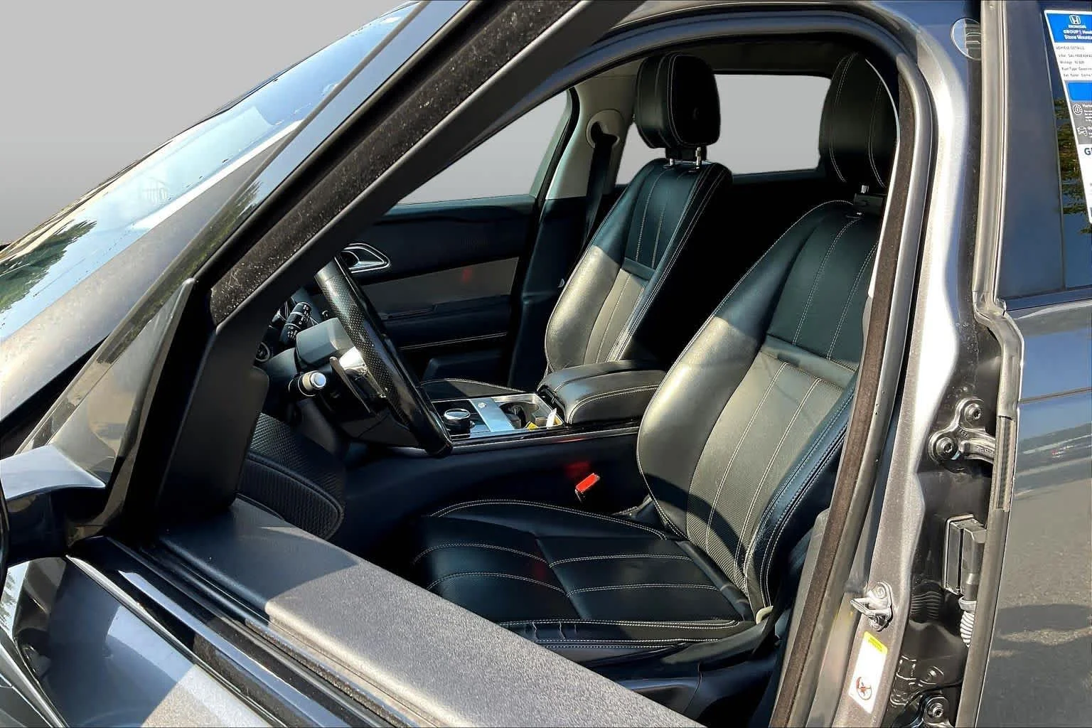 Used 2019 Corris Grey Metallic Land Rover S image 8