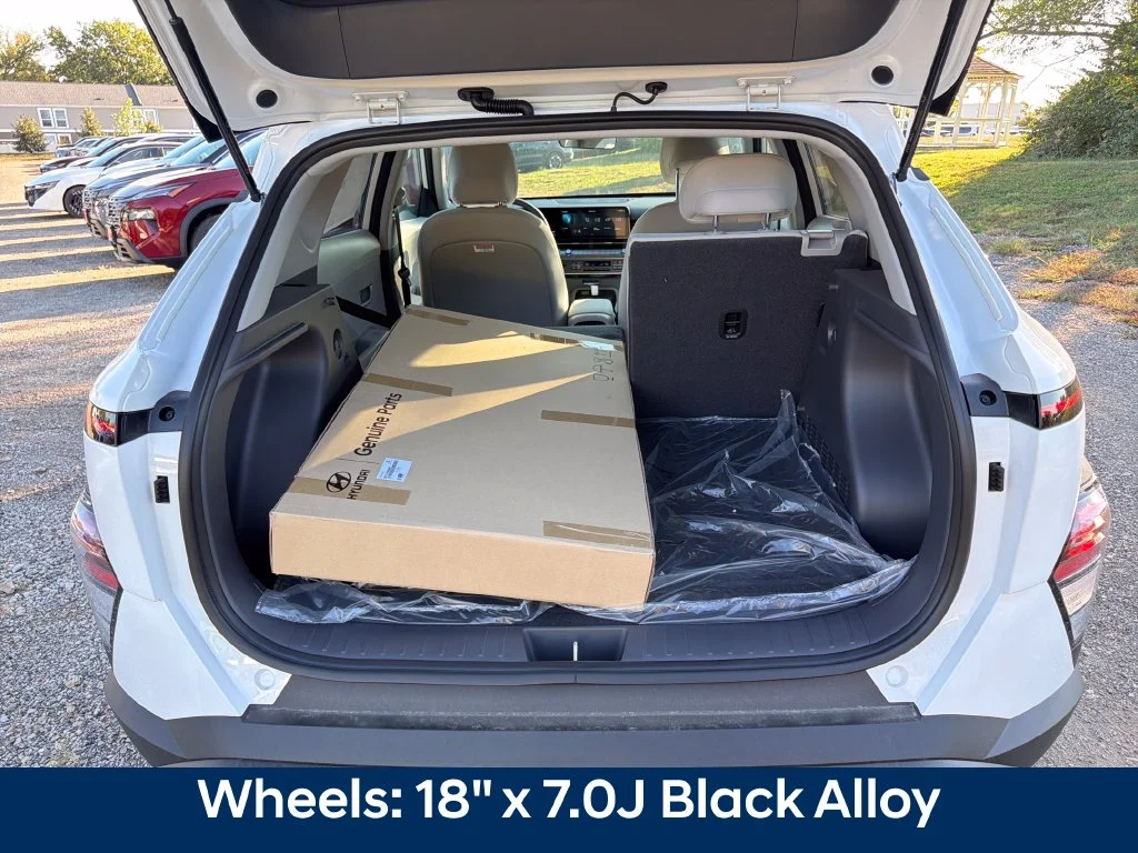 New 2027 Atlas White Hyundai SEL Sport image 24