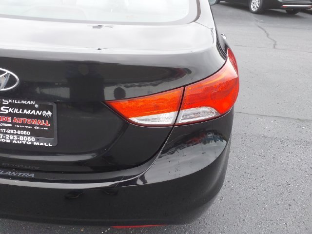 Used 2012 Black Hyundai GLS image 22