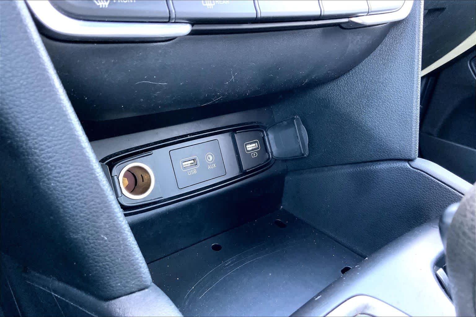 Used 2019 Stormy Sea Hyundai SE image 35