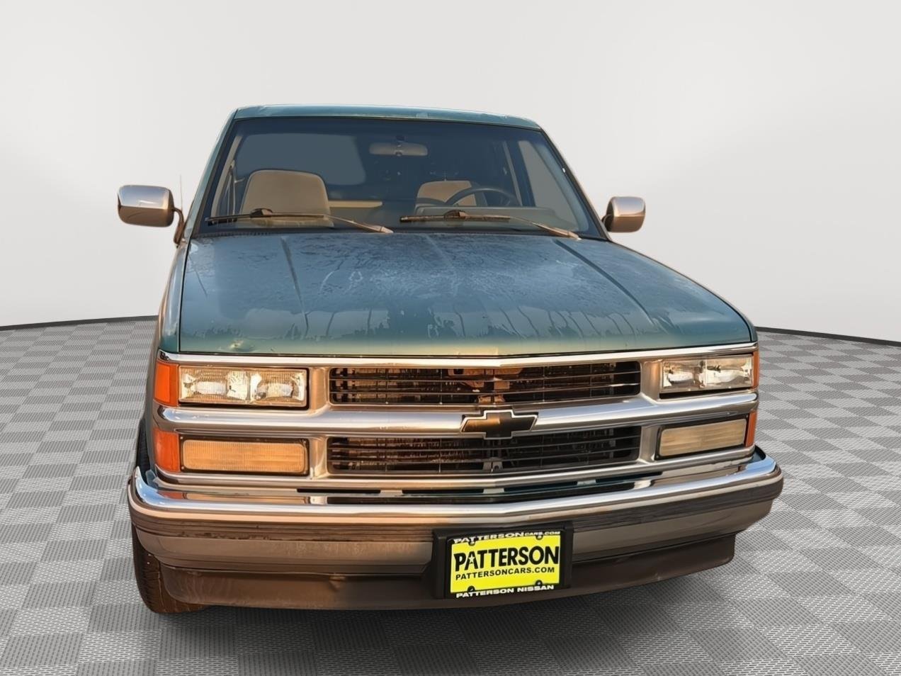 Used 1994 GREEN Chevrolet base image 2