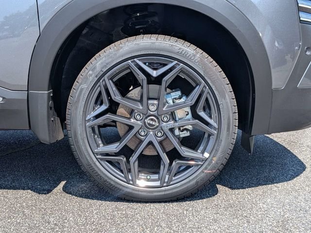 New 2026 Gun Metallic Nissan SR image 10
