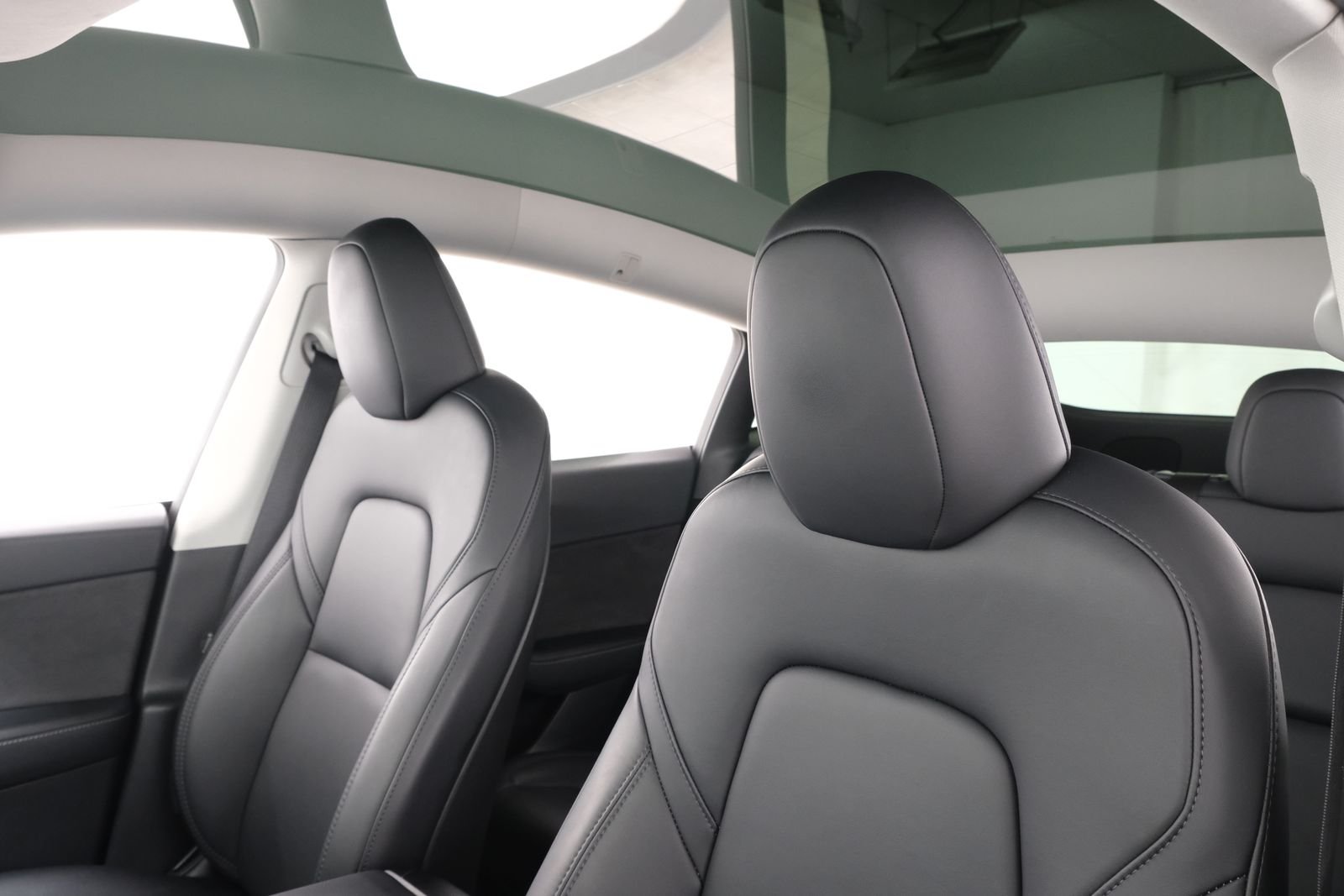 Used 2024 Solid Black Tesla Long Range image 27