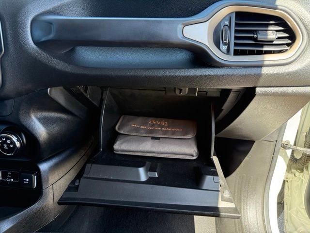 2016 Jeep Renegade Latitude - Photo 28