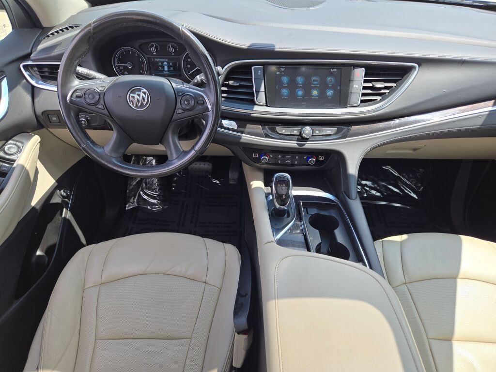 Used 2018 Silver Buick Essence image 23