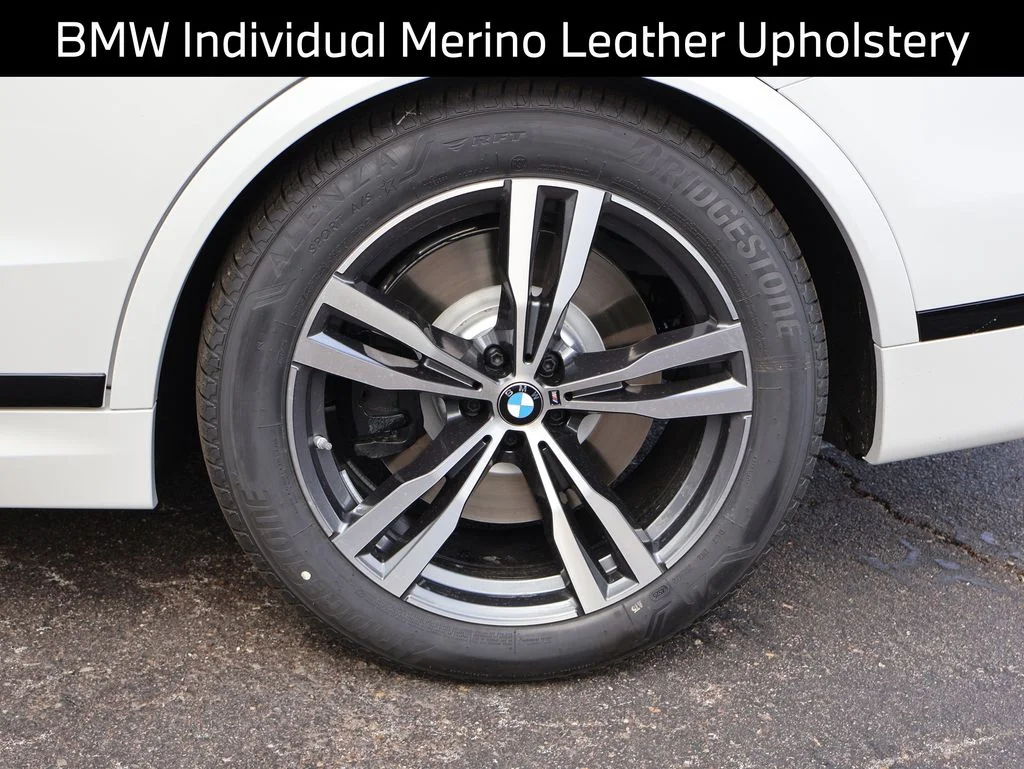 New 2026 White BMW M60i image 40