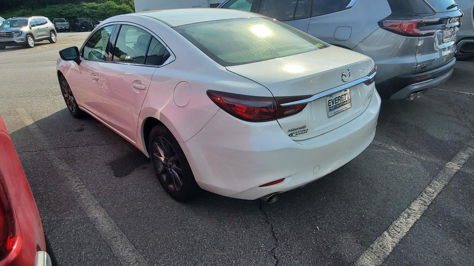 Used 2018 Snowflake White Pearl Mica Mazda Sport image 8