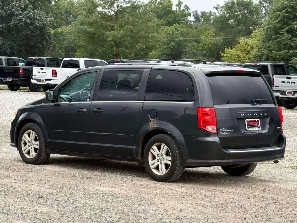 Used 2011 Gray Dodge Crew image 8