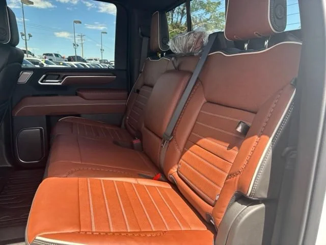 New 2026 Glacier White Tricoat GMC Denali Ultimate image 18