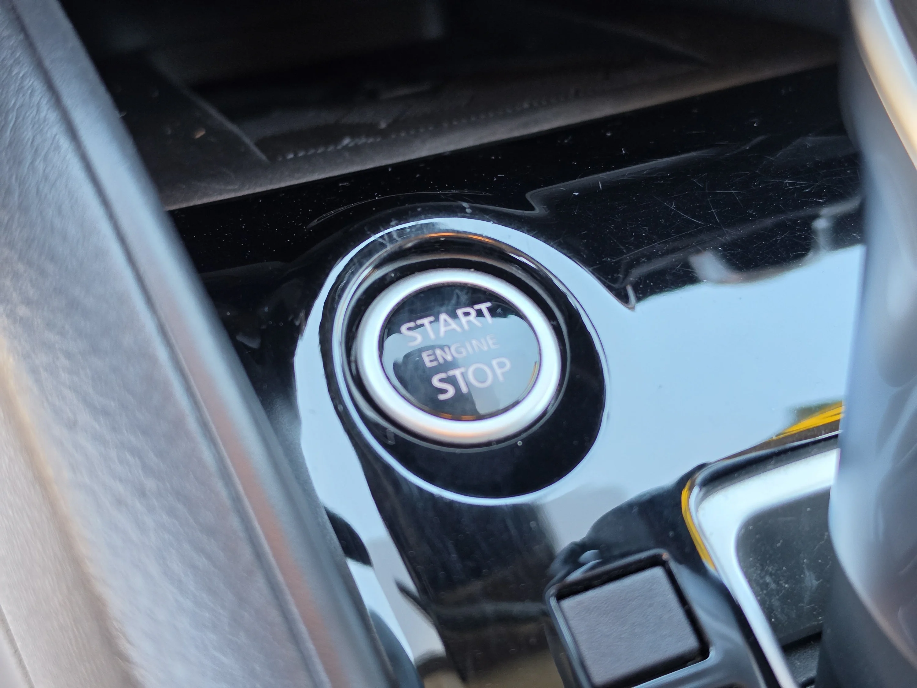 Used 2025 Super Black Nissan SR image 35