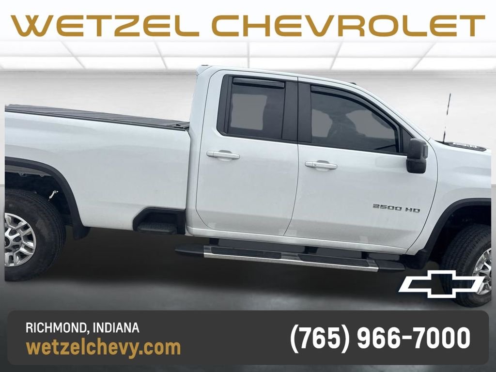 Used 2024 White Chevrolet LT image 3