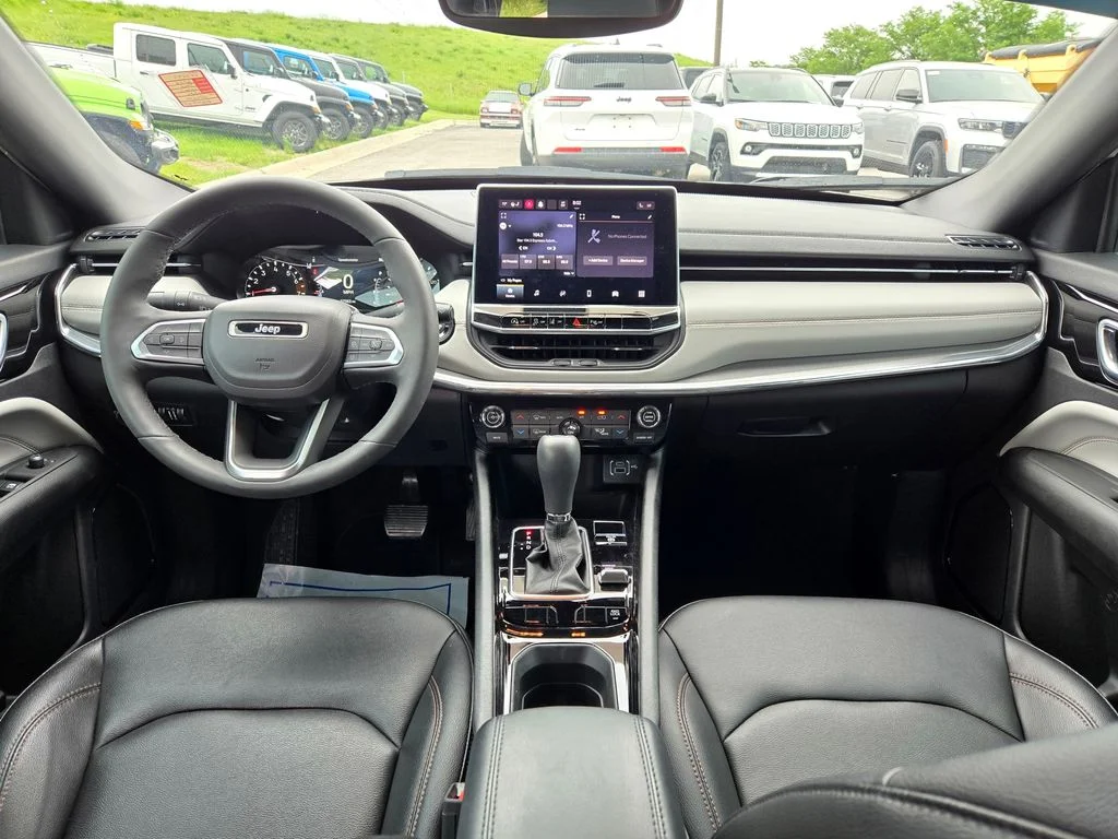 Used 2024 White Jeep Limited image 17